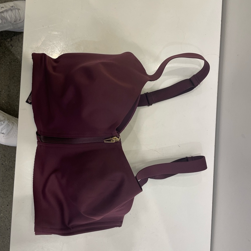 Victoria secret sports bra